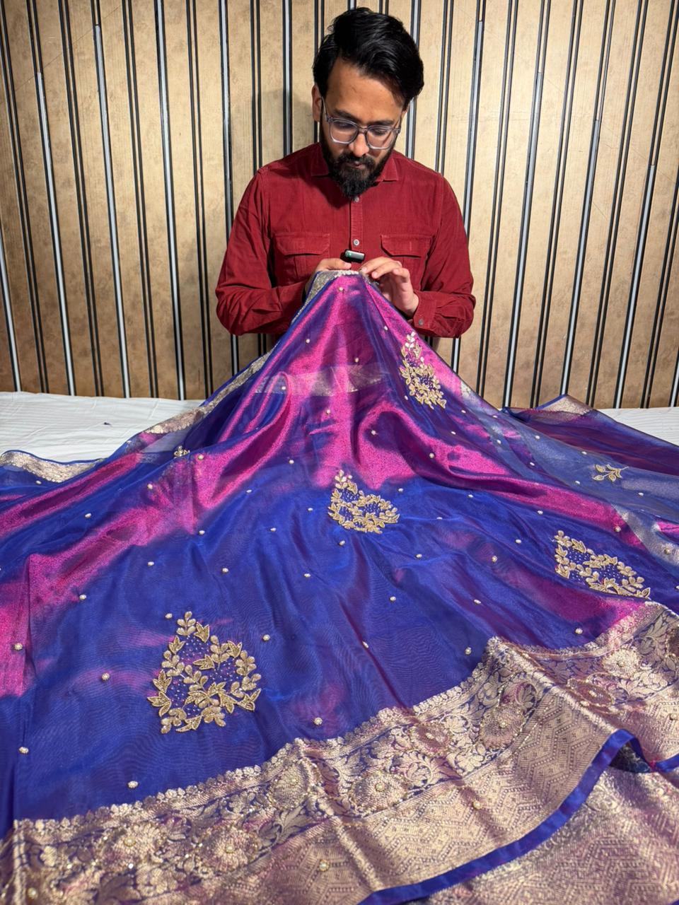 Dual Shaded Baigani Tissue Silk Premium Handwork Banarasi Saree