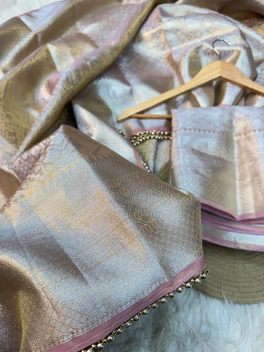 Dual Tone Glass Tissue Silk Ikkat Weave Lace Work Banarasi Saree