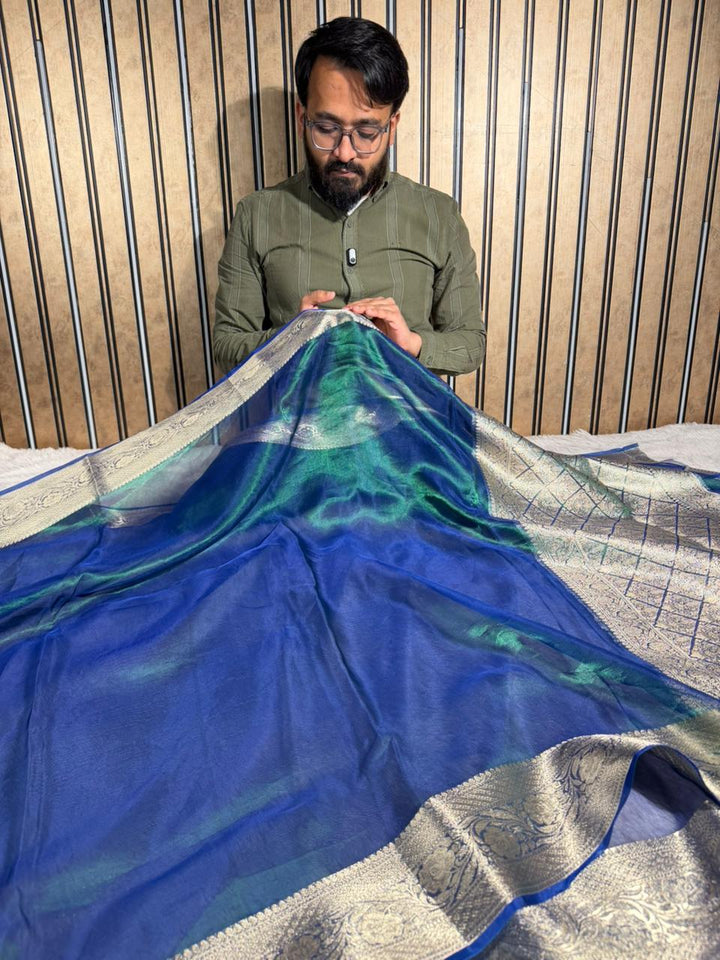 Dual Shaded Sapphire Pure Tissue Silk Banarasi Saree