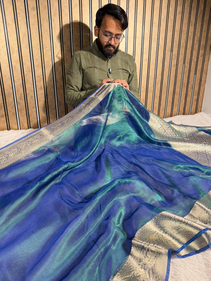 Dual Shaded Sapphire Pure Tissue Silk Banarasi Saree