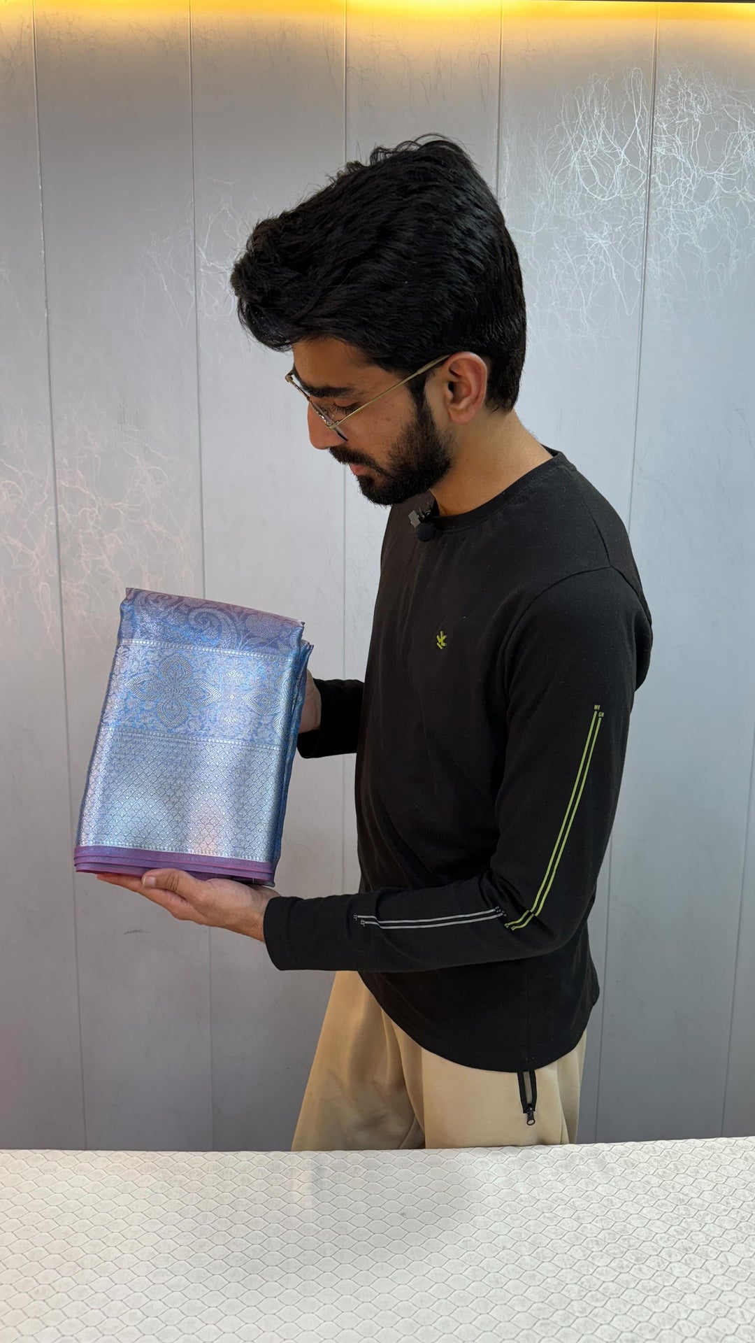 Dual Tone Glass Tissue Silk Embossed Floral Saree