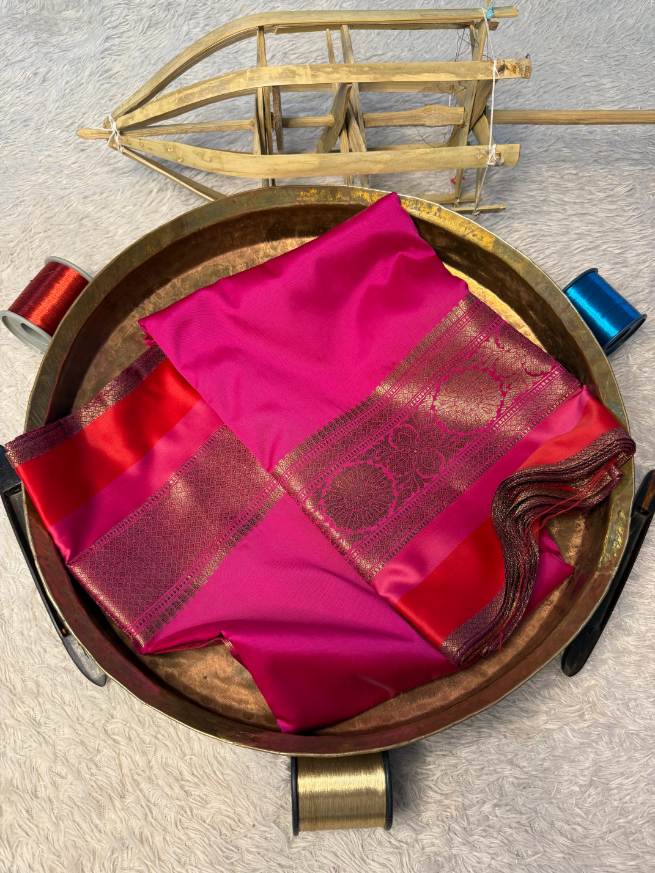 Premium Contemperory Weave Softsilk Banarasi Saree