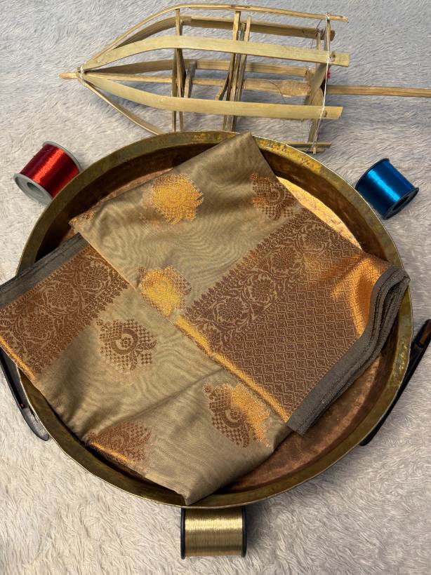Premium Contemperory Weave Softsilk Banarasi Saree
