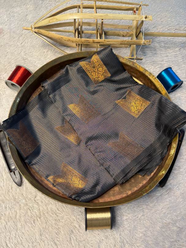 Premium Contemperory Weave Softsilk Banarasi Saree