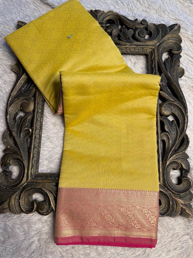 Eccentric zari weave Softsilk Banarasi Saree