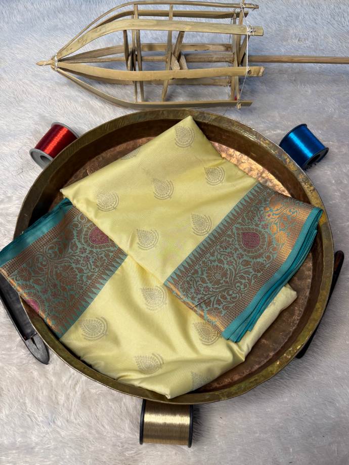 Premium Contemperory Weave Softsilk Banarasi Saree