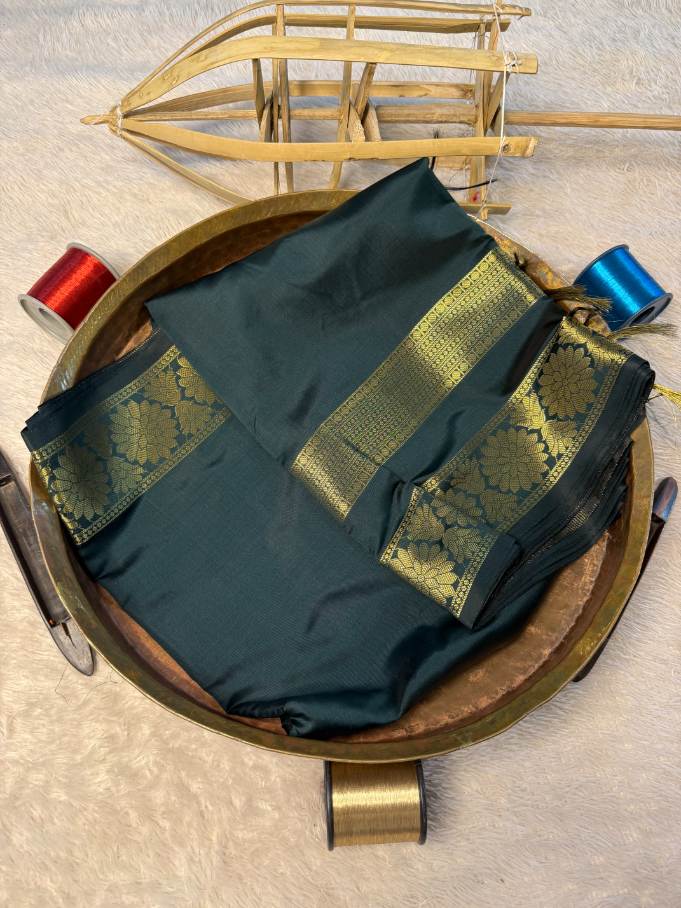 Premium Contemperory Weave Softsilk Banarasi Saree