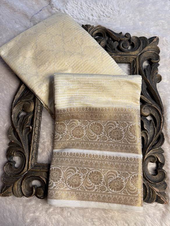 Eccentric zari weave Softsilk Banarasi Saree