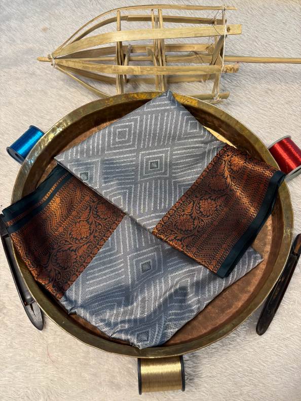 Eccentric zari weave Softsilk Banarasi Saree