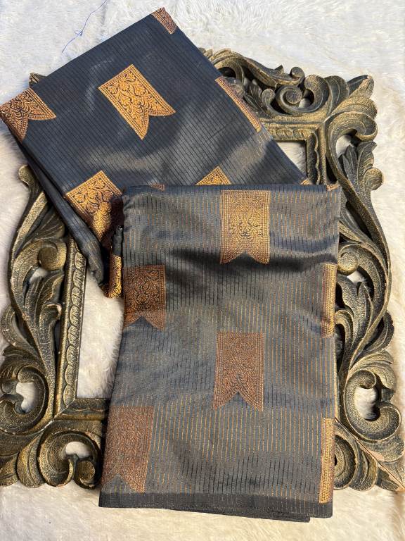 Eccentric zari weave Softsilk Banarasi Saree
