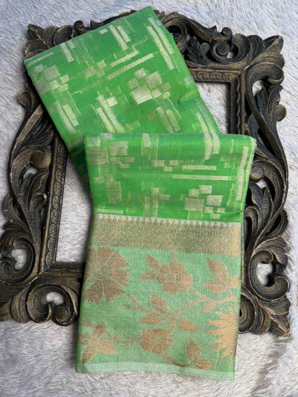 Eccentric zari weave Softsilk Banarasi Saree