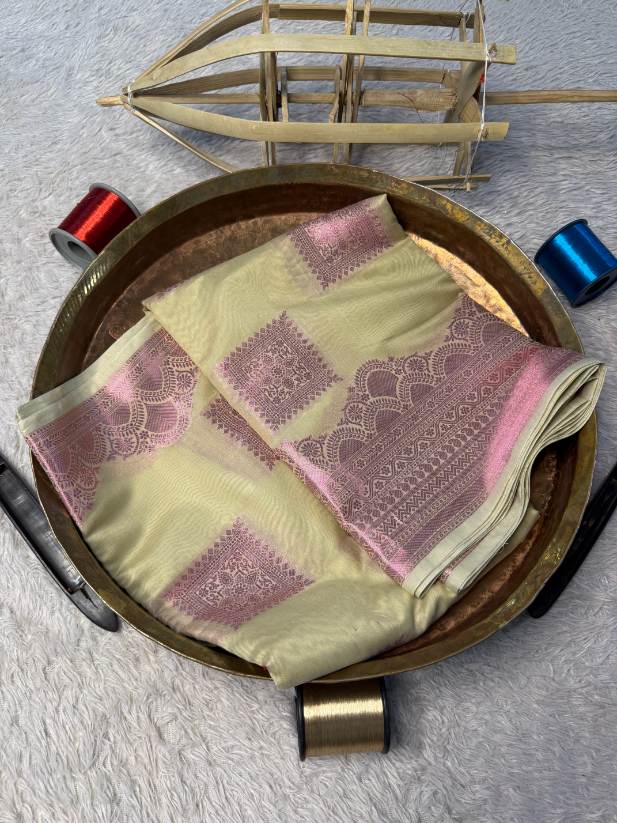 Premium Contemperory Weave Softsilk Banarasi Saree