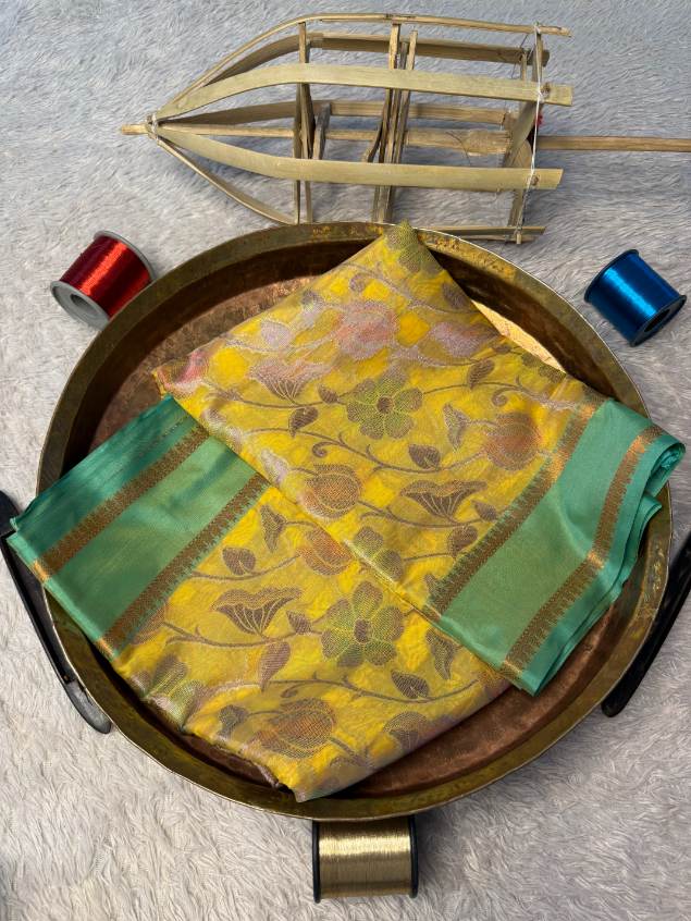 Premium Contemperory Weave Softsilk Banarasi Saree
