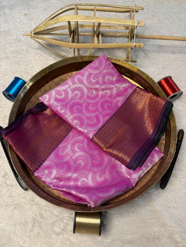 Premium Contemperory Weave Softsilk Banarasi Saree