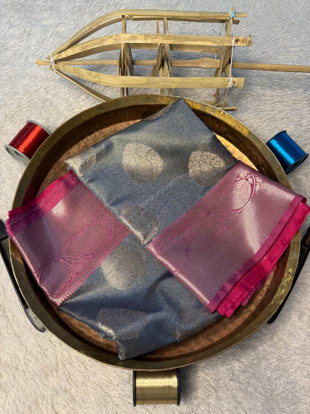 Eccentric zari weave Softsilk Banarasi Saree