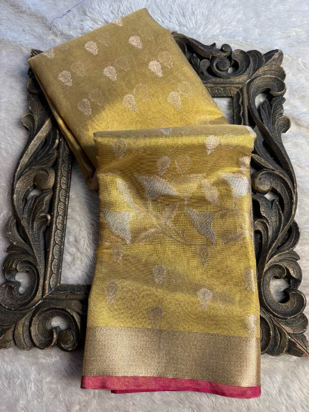 Eccentric zari weave Softsilk Banarasi Saree