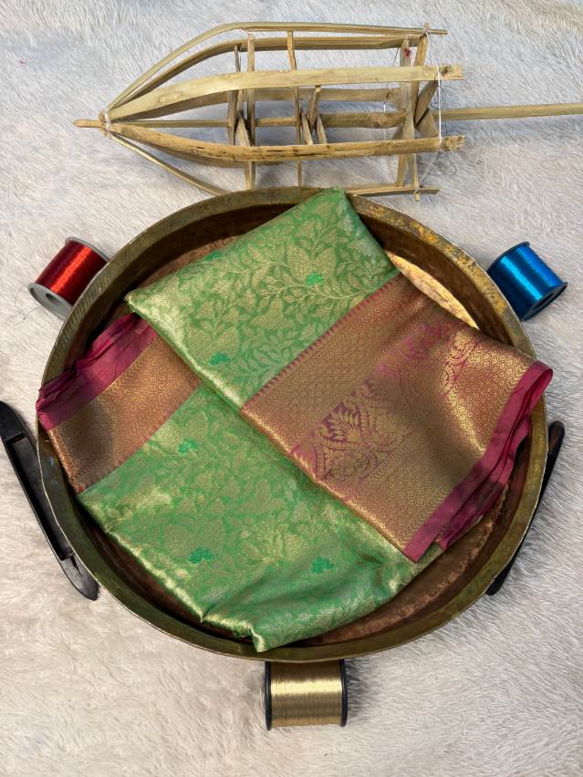 Premium Contemperory Weave Softsilk Banarasi Saree