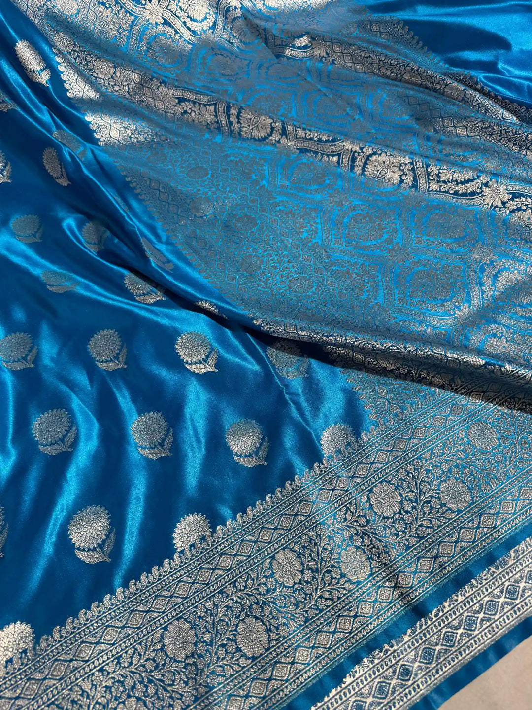 Eccentric Emerald Blue Shade Mashru Katan Silk Banarasi Saree with Traditional Jacquard Weave