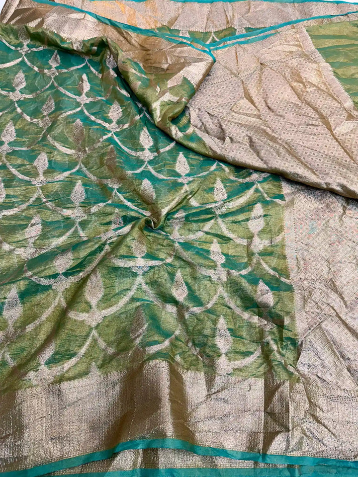 Electric Sea Green Crush Tissue Silk Scallop Banarasi Saree