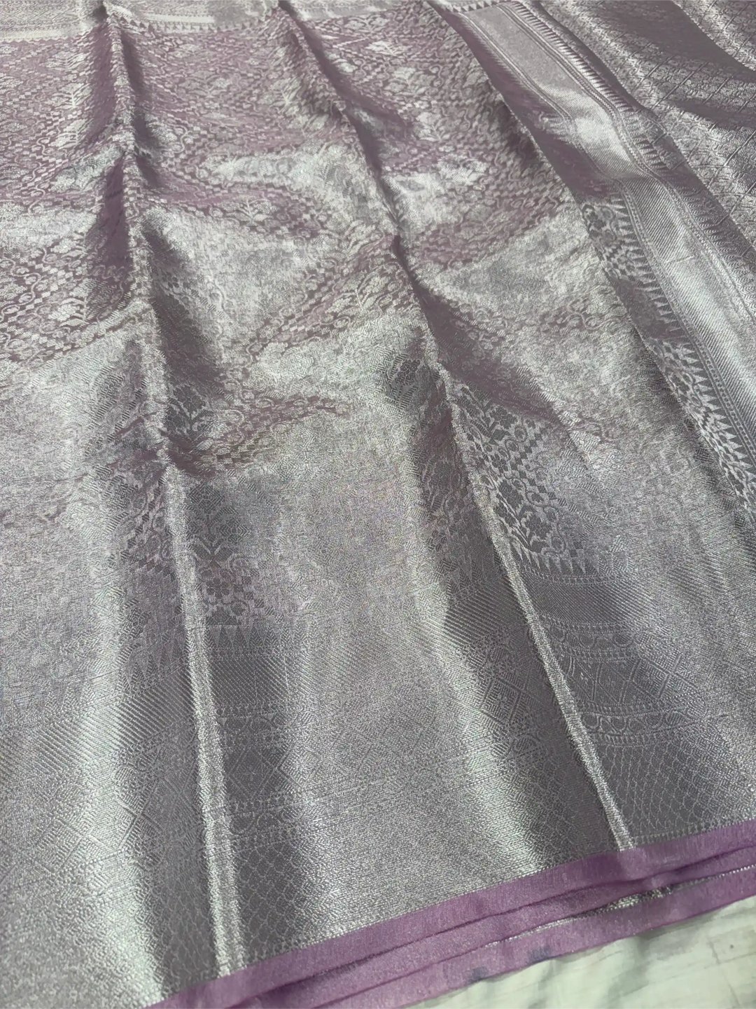 Eye Soothing Glass Tissue Silk Ikkat Weave Banarasi Saree