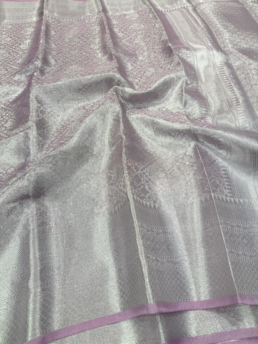 Eye Soothing Glass Tissue Silk Ikkat Weave Banarasi Saree