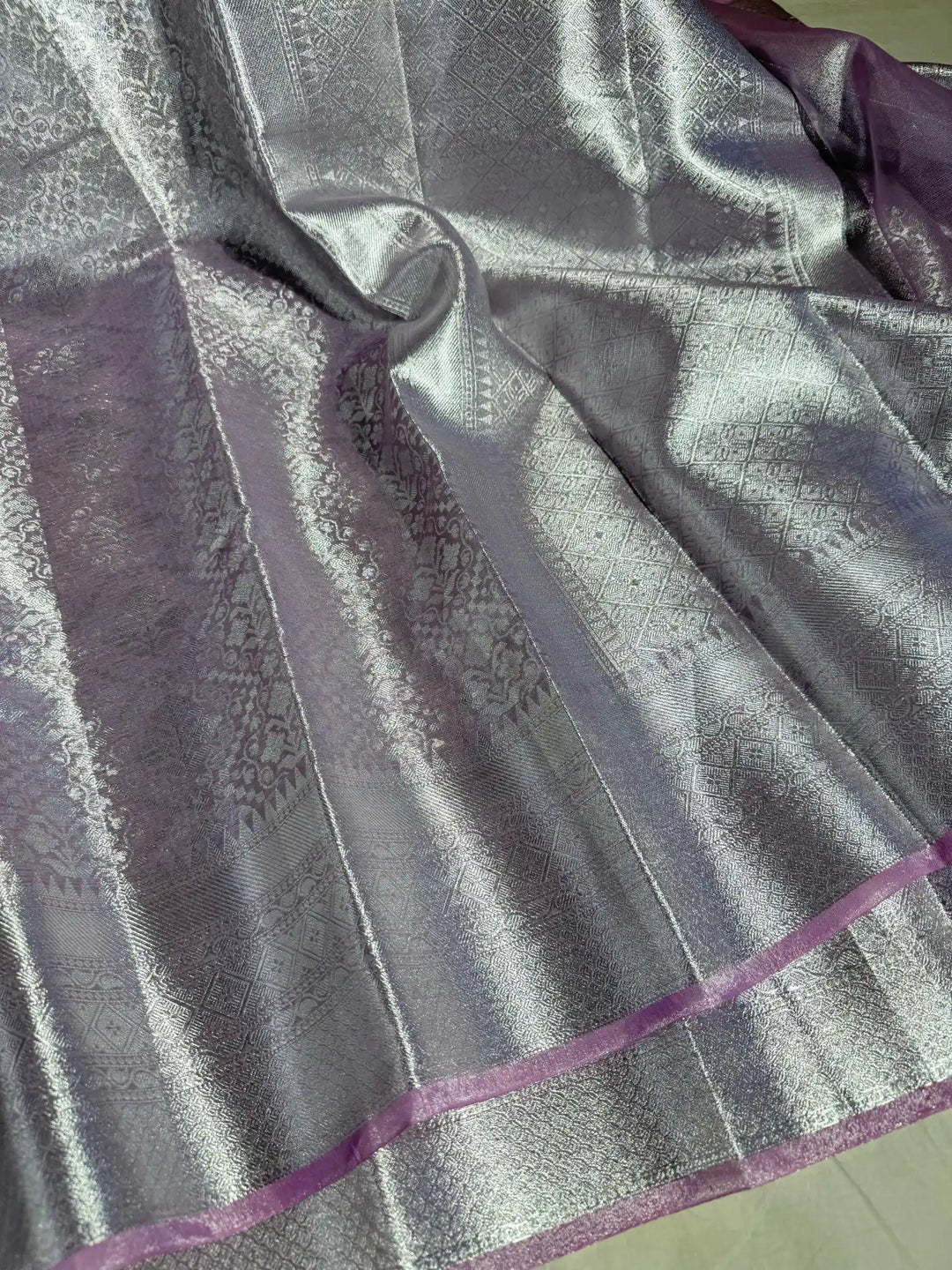 Eye Soothing Glass Tissue Silk Ikkat Weave Banarasi Saree