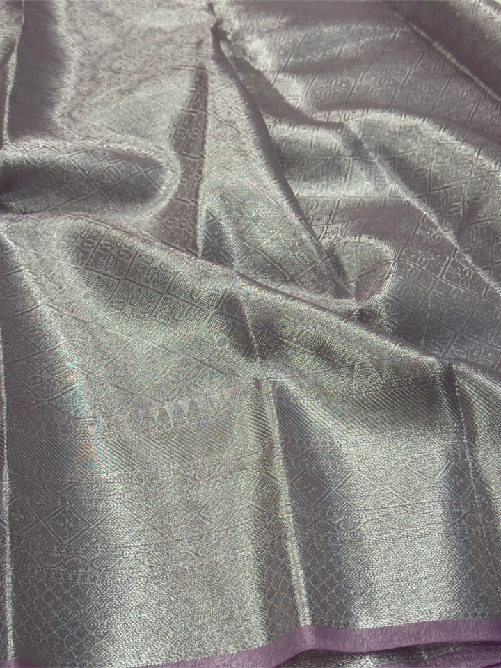 Eye Soothing Glass Tissue Silk Ikkat Weave Banarasi Saree