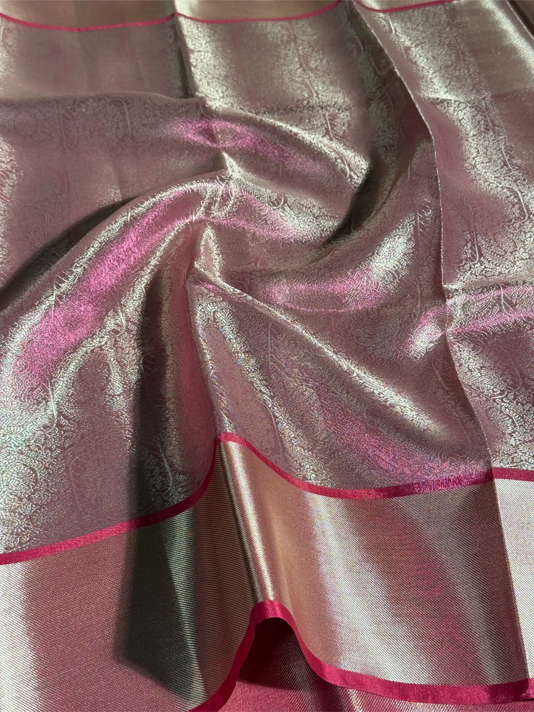 Eye Soothing Metallic Pink Glass Tissue Silk Banarasi Saree