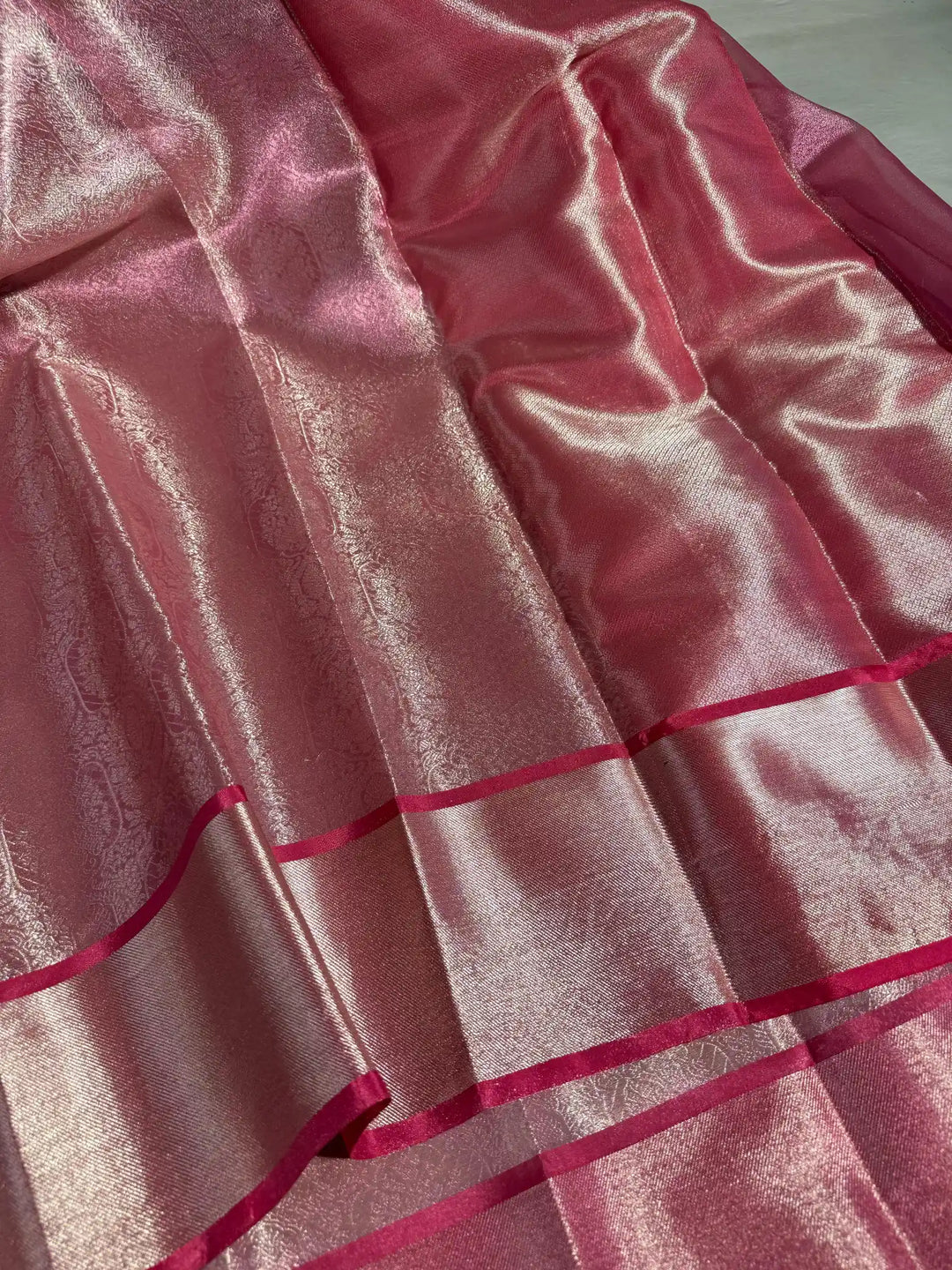 Eye Soothing Metallic Pink Glass Tissue Silk Banarasi Saree