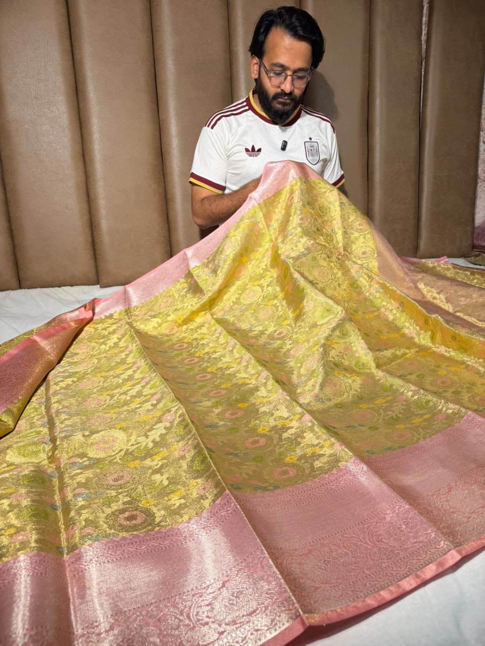 Gold Meenakari Vaskat Tissue Silk Banarasi Saree