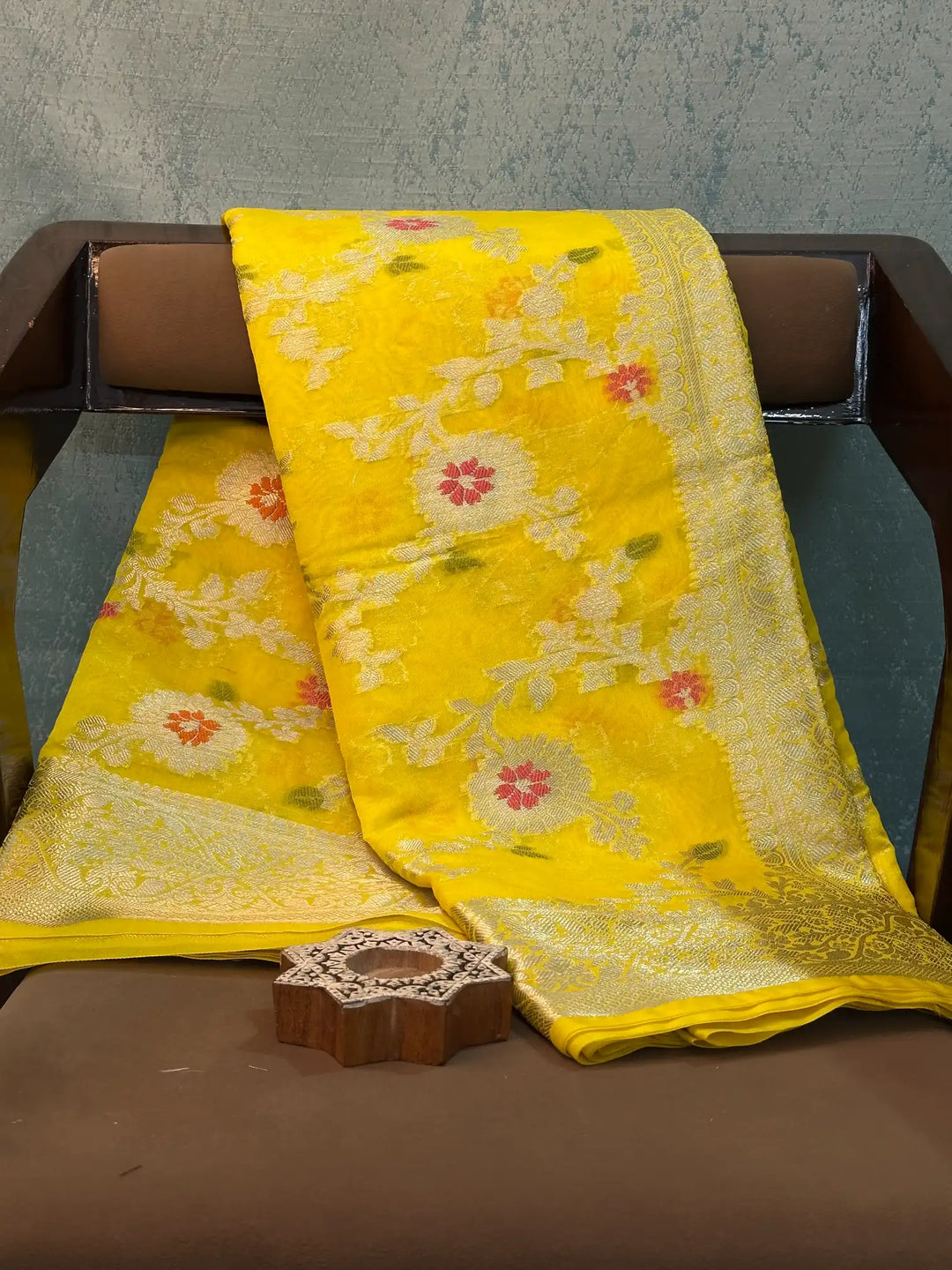 Premium Contemperory Weave Softsilk Banarasi Saree
