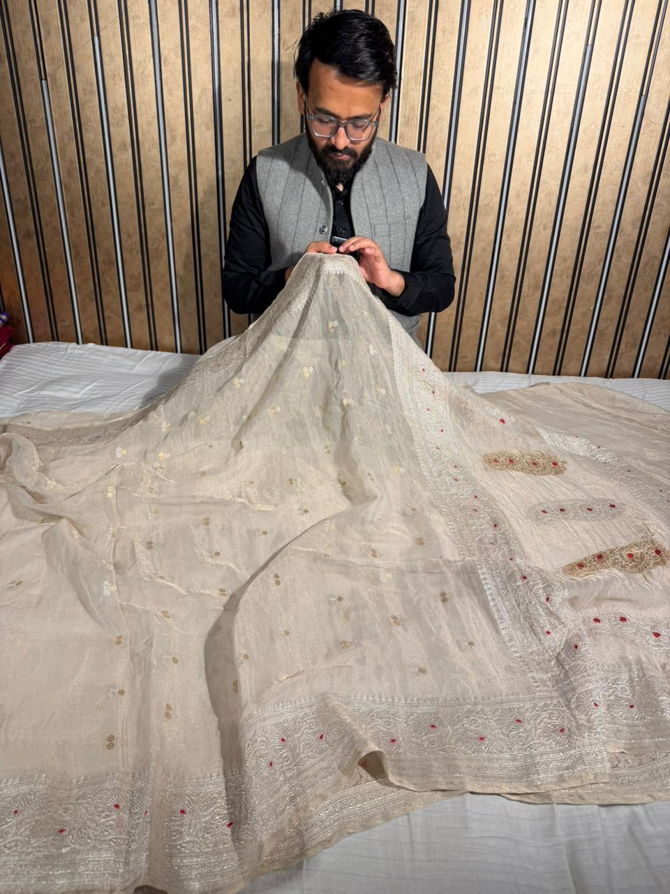 Ivory Pure Khaddi Tissue Silk Natural Handwoven Banarasi Saree