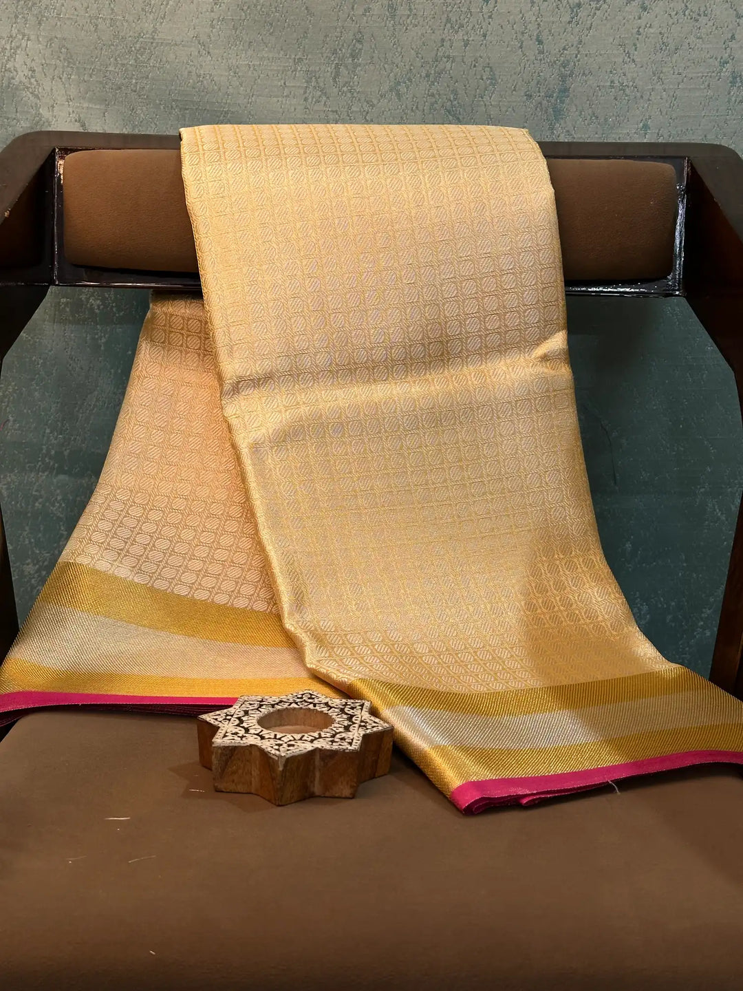 Eccentric Weave Softsilk Traditional Banarasi Saree