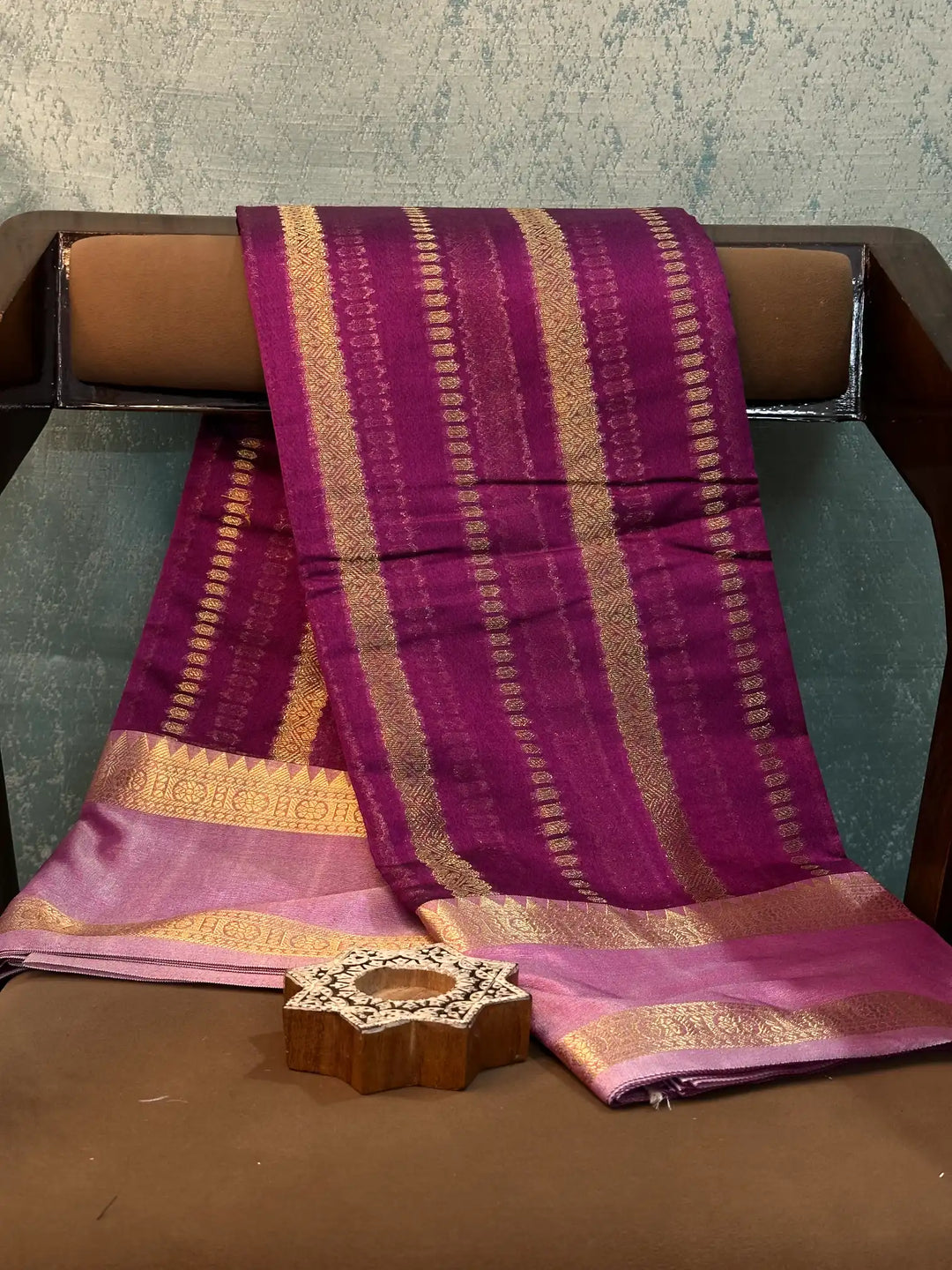 Contemporary Weave Kora Tissue Silk Banarasi Saree
