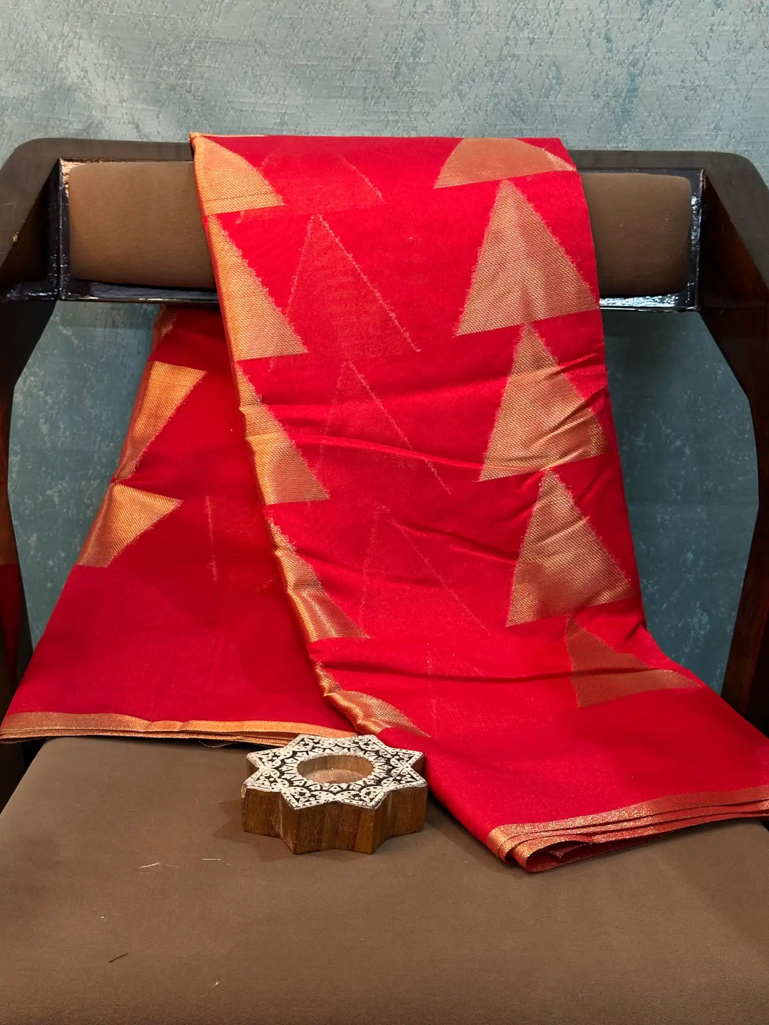 Eccentric Weave Softsilk Traditional Banarasi Saree
