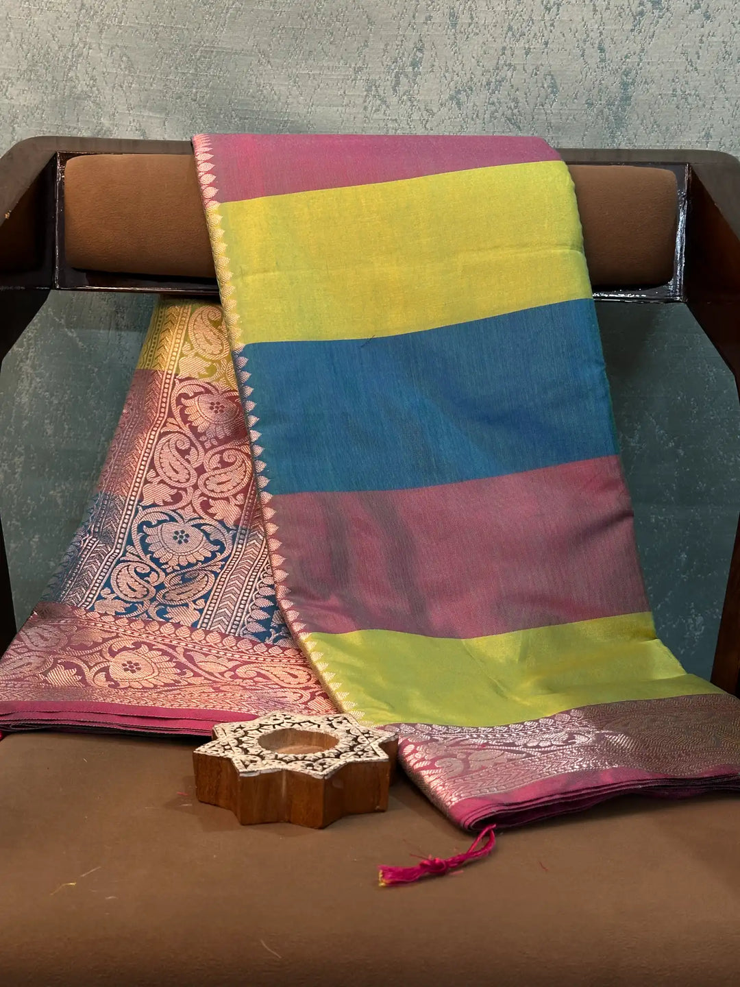 Contemporary Weave Kora Tissue Silk Banarasi Saree
