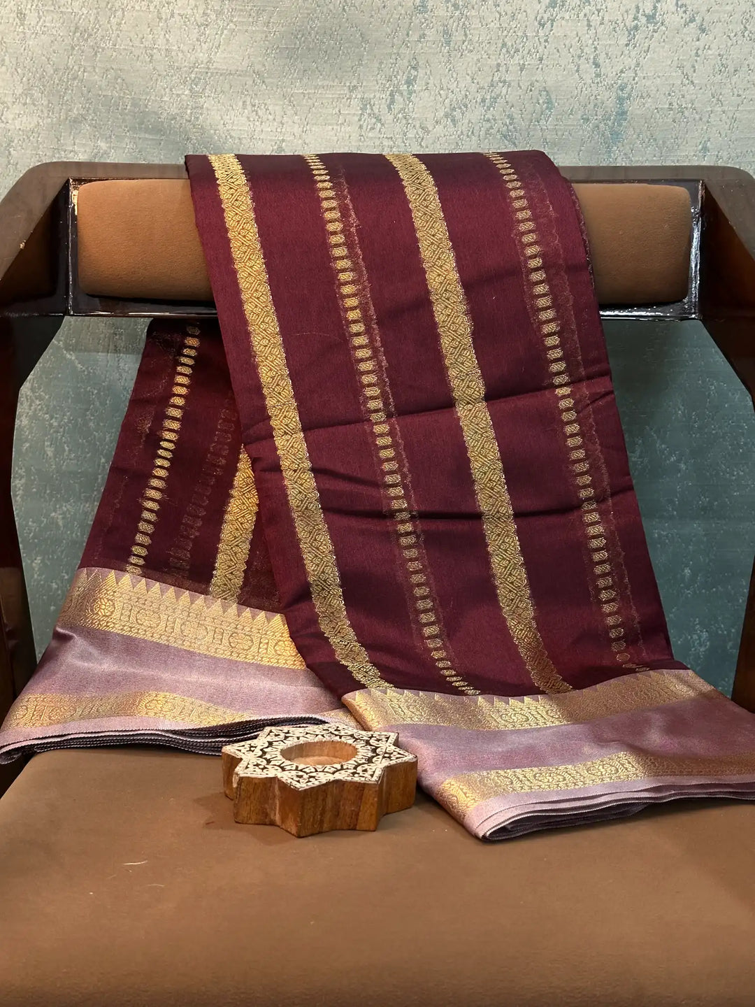 Contemporary Weave Kora Tissue Silk Banarasi Saree