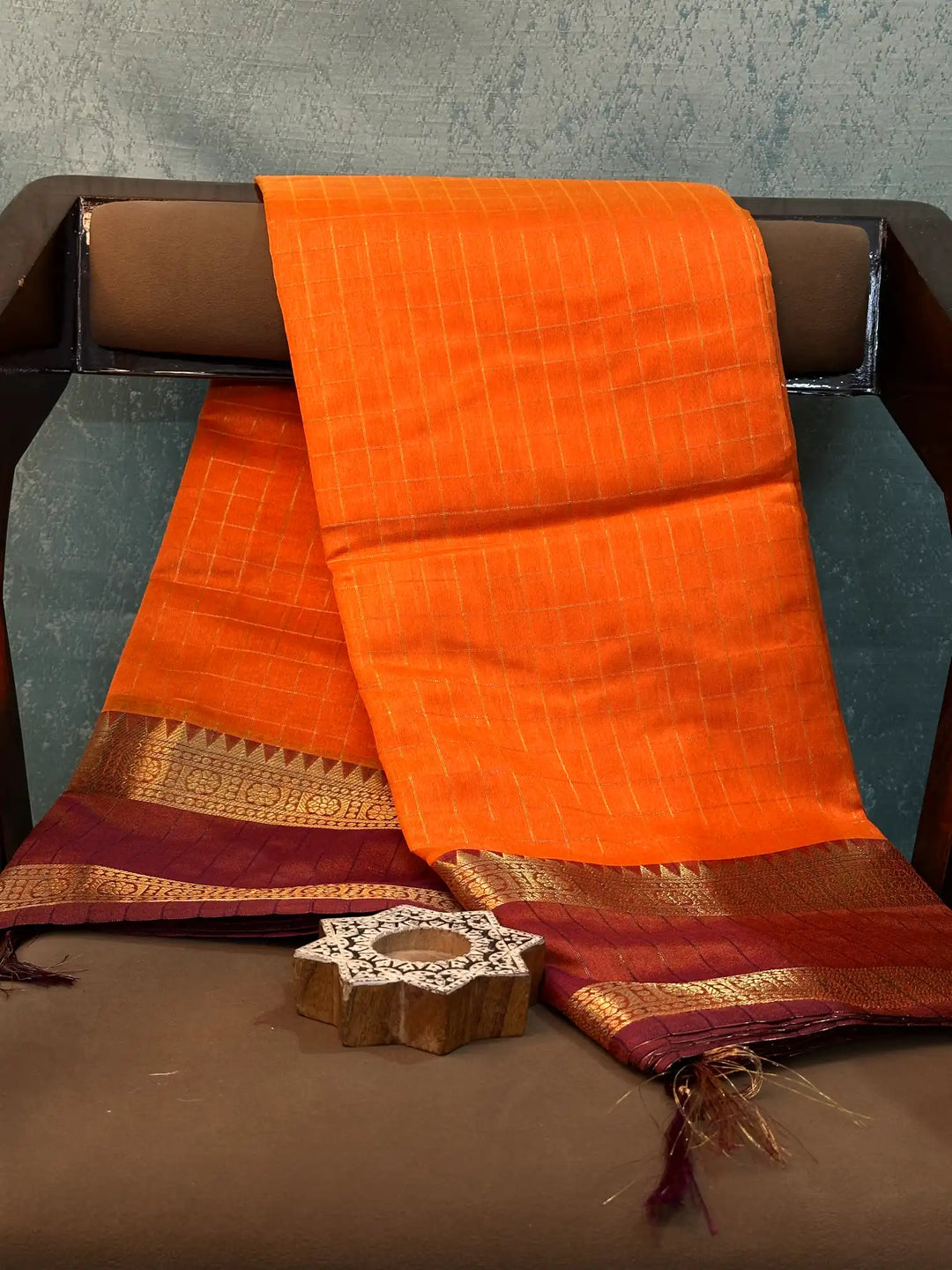 Contemporary Weave Kora Tissue Silk Banarasi Saree