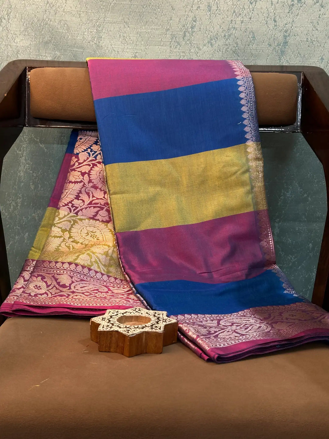 Eccentric Weave Softsilk Traditional Banarasi Saree