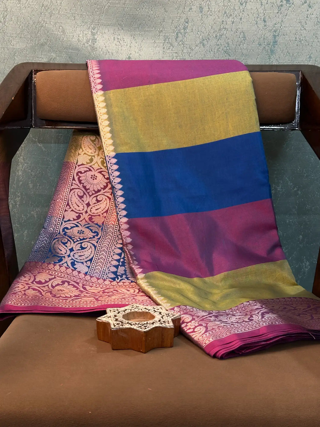 Contemporary Weave Kora Tissue Silk Banarasi Saree