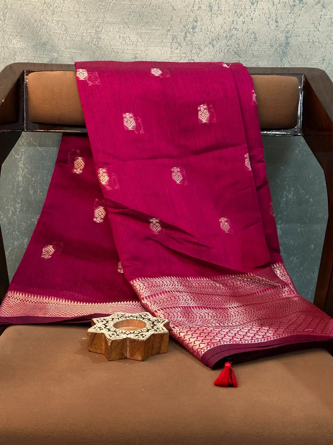 Eccentric Weave Softsilk Traditional Banarasi Saree