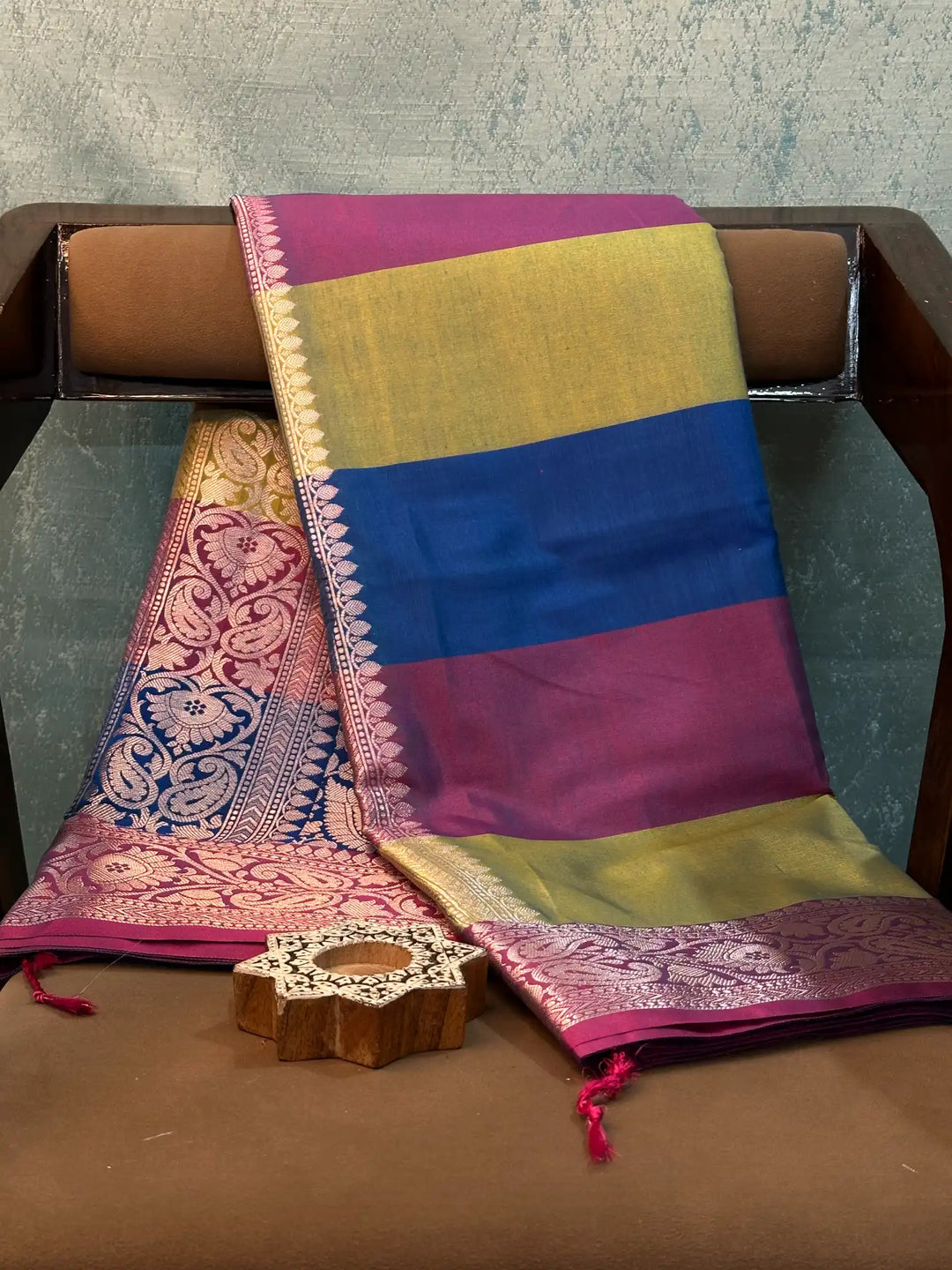 Eccentric Weave Softsilk Traditional Banarasi Saree