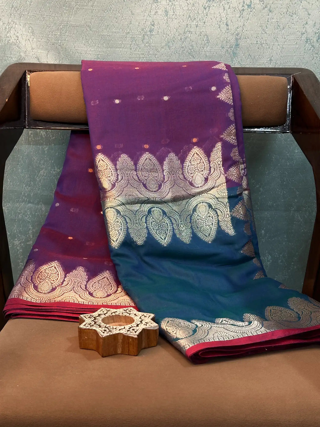 Contemporary Weave Kora Tissue Silk Banarasi Saree