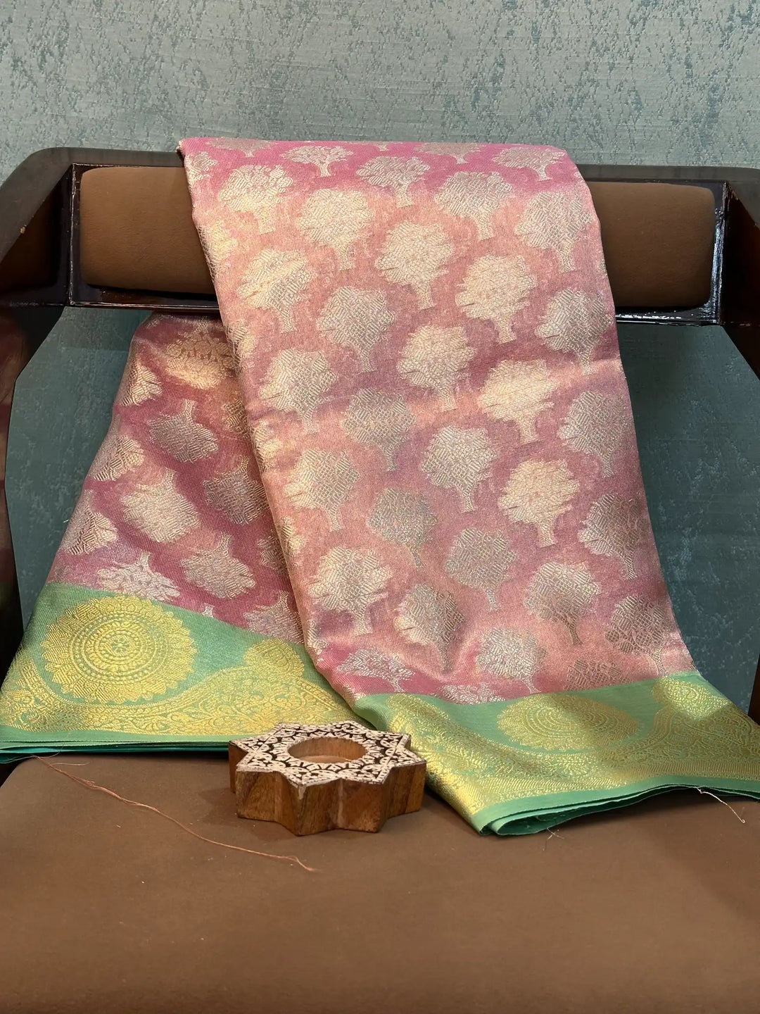 Eccentric Weave Softsilk Traditional Banarasi Saree