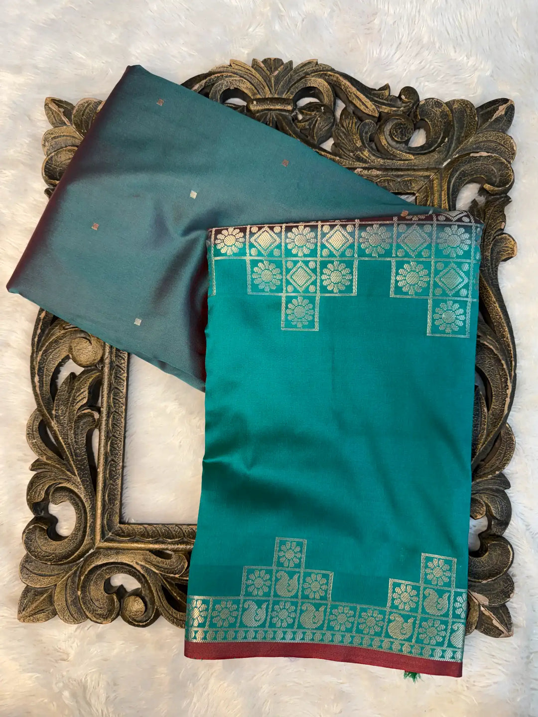 Contemporary Weave Kora Tissue Silk Banarasi Saree