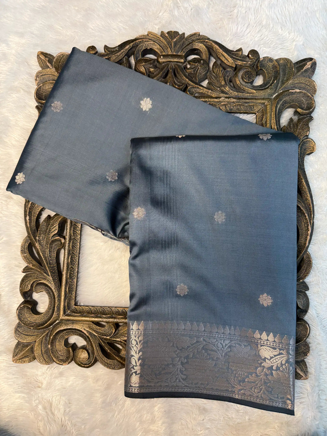 Contemporary Weave Kora Tissue Silk Banarasi Saree