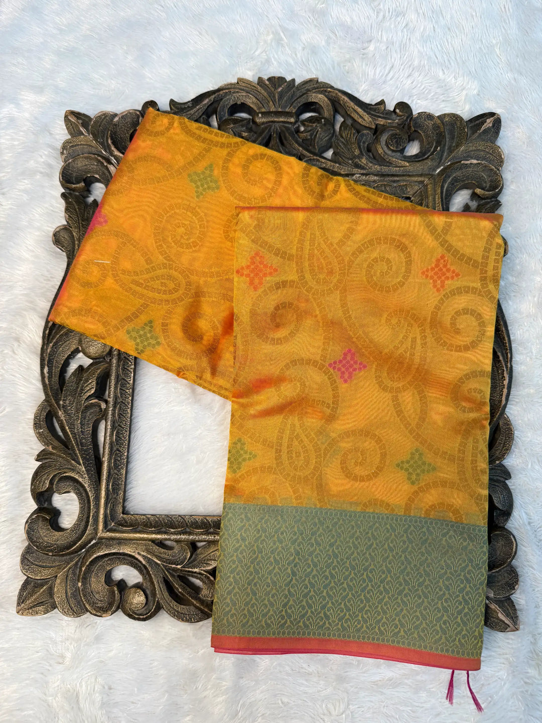 Contemporary Weave Kora Tissue Silk Banarasi Saree