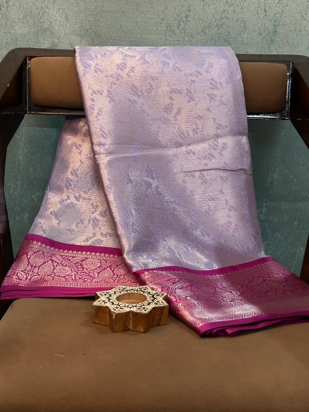 Contemporary Weave Kora Tissue Silk Banarasi Saree