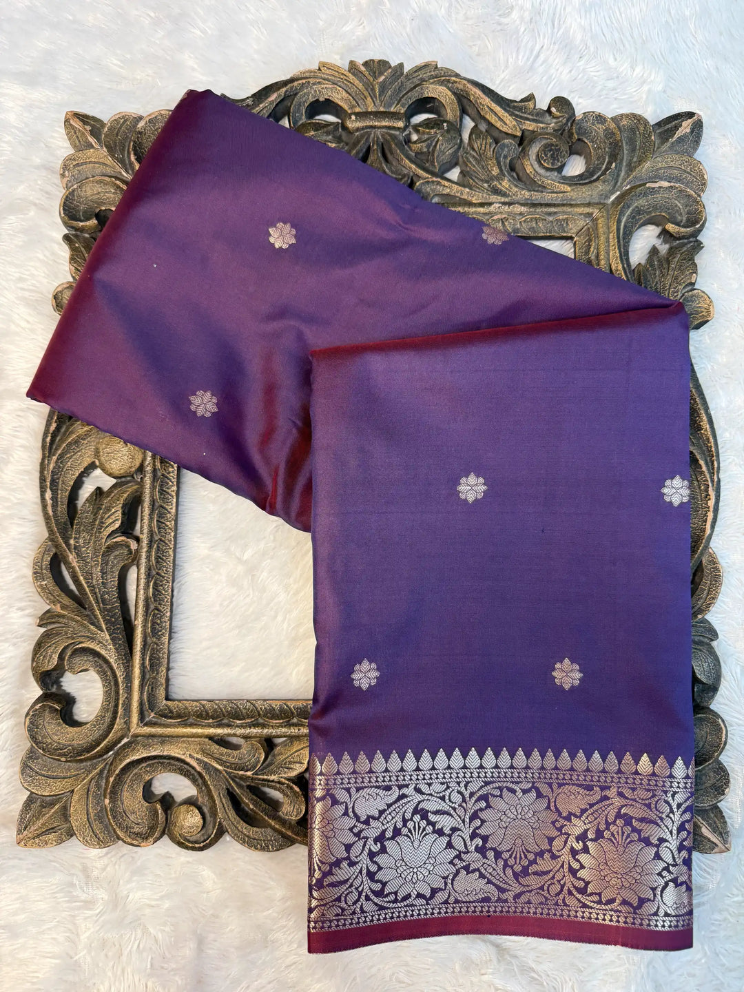Contemporary Weave Kora Tissue Silk Banarasi Saree