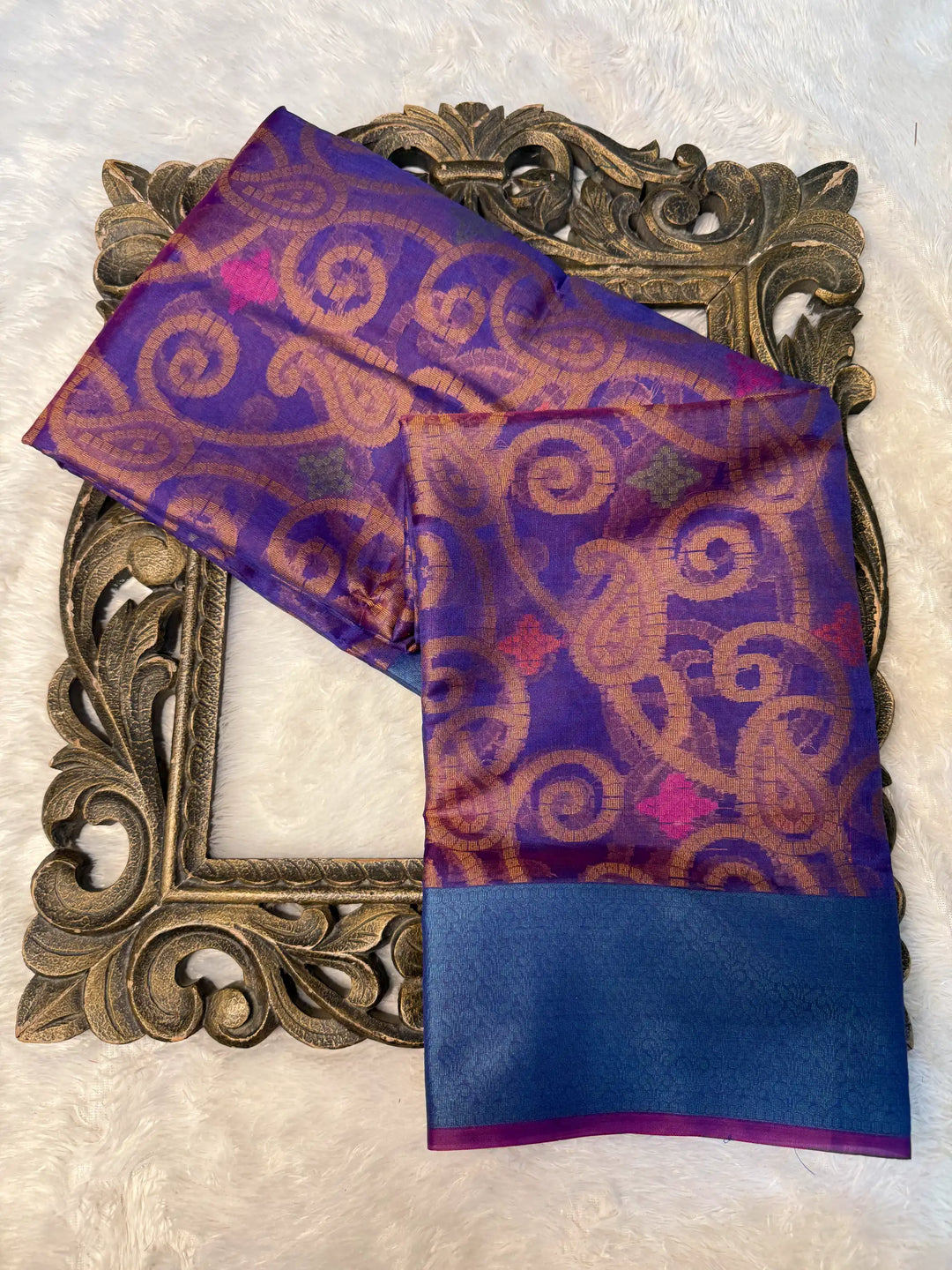 Contemporary Weave Kora Tissue Silk Banarasi Saree